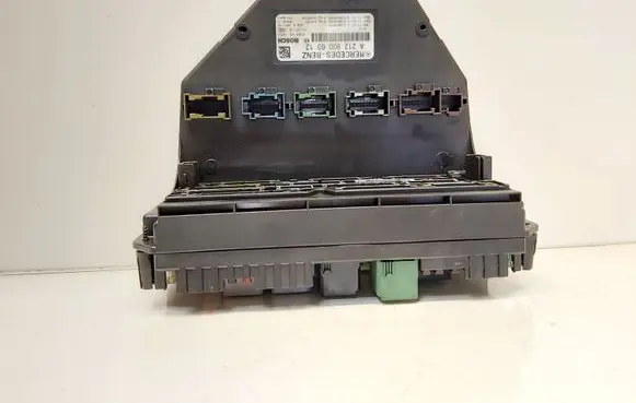 Mercedes-Benz E C207 W207 Fuse module A2129006012 A2129015304