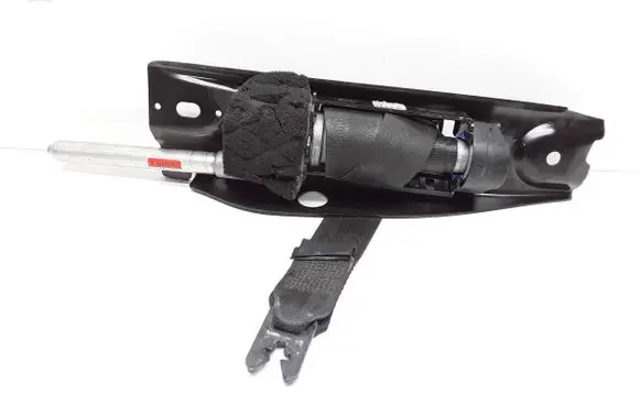 Volvo V70 Front seatbelt 39865061