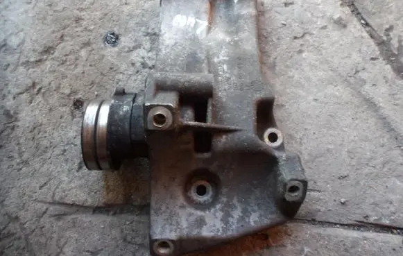 Volkswagen Lupo Generator/alternator bracket 