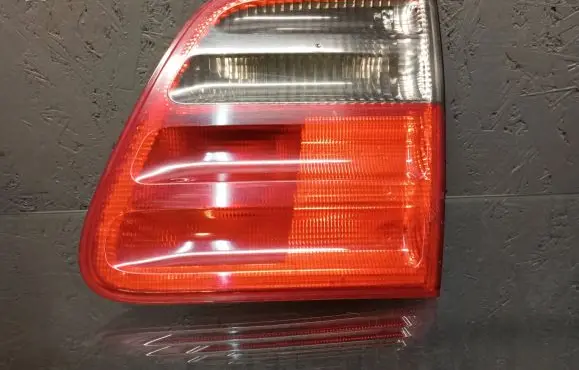 Mercedes-Benz E W210 Tailgate rear/tail lights A2108207664 324532