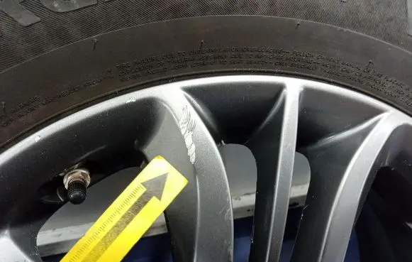 Hyundai ix35 R17 alloy rim 529102S610