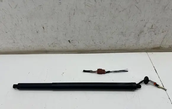 Nissan X-Trail T33 Tailgate/trunk strut/damper 905606RS0C