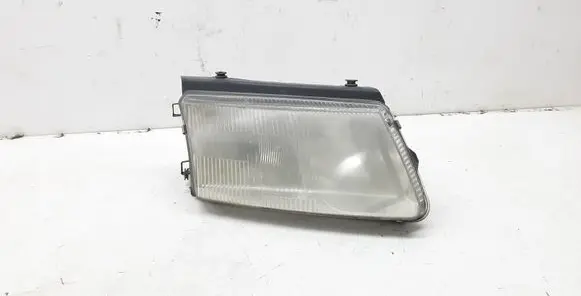 Volkswagen PASSAT B5 Headlight/headlamp