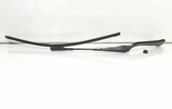 BMW 3 E90 E91 Windshield/front glass wiper blade 7253386 61617253386