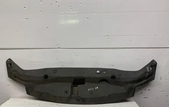 Engine bonnet/hood lock trim molding
