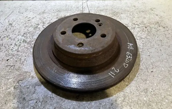Mercedes-Benz E W211 Rear brake disc