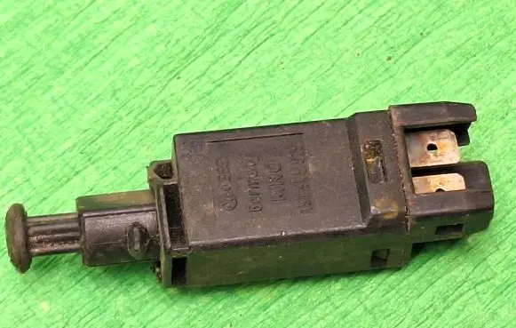 Brake pedal sensor switch