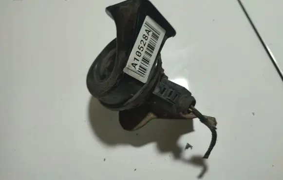 Skoda Octavia Mk2 (1Z) Horn signal 703881157