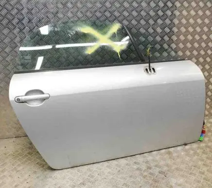 Audi TT Mk1 Door (2 Door Coupe) 8N0831052C