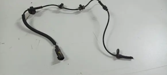 Chevrolet Camaro ABS brake wheel speed sensor 84256808