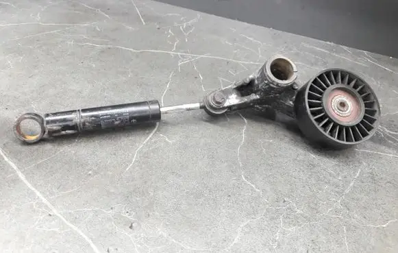 Mercedes-Benz E W124 Middle muffler/silencer 8269CW