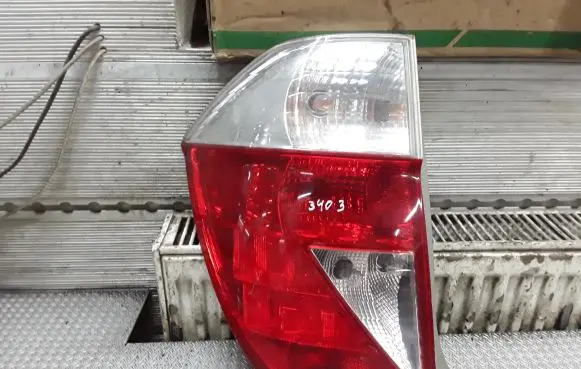 Honda FR-V Rear/tail lights