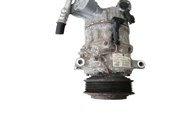 Opel Insignia A Air conditioning (A/C) compressor (pump) 13367373 076689016B4 R134HR1234V1