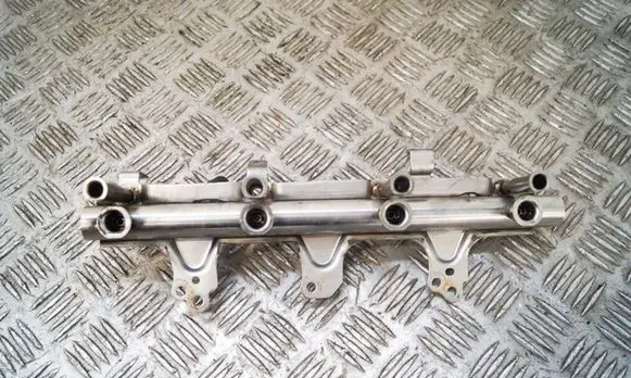 Audi A5 8T 8F Fuel main line pipe 06J133317J
