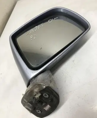 Hyundai Trajet Front door electric wing mirror