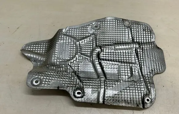 Porsche Cayenne (92A) Heat shield in engine bay 7P5825615B