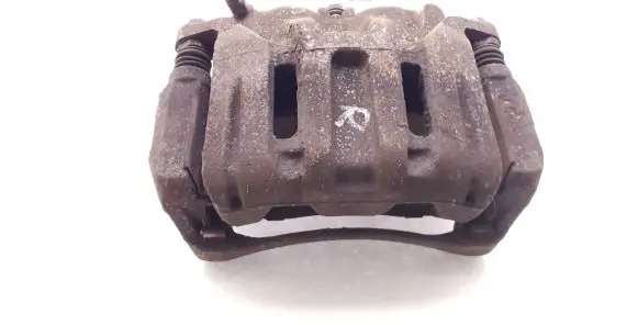 Honda CR-V Front brake caliper