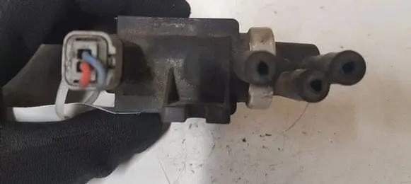 Peugeot 607 Turbo solenoid valve 4M5Q9E882AA 70051800