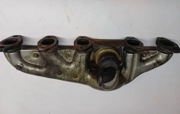 Volkswagen Transporter - Caravelle T5 Exhaust manifold 070253017B 080253017A