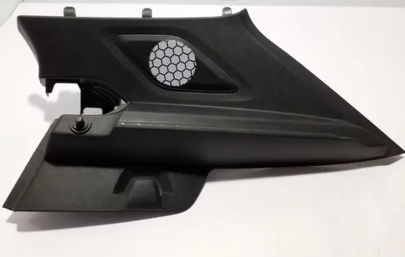 Volvo XC40 Tailgate/trunk side cover trim 32244155