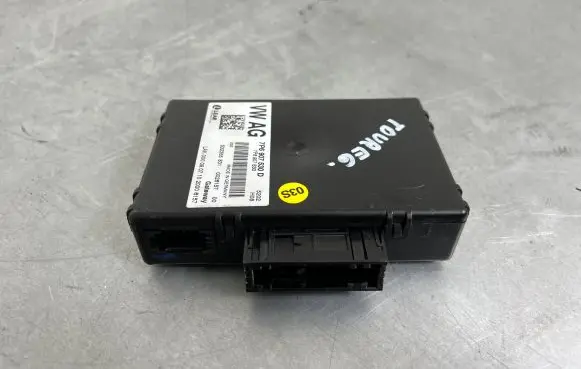 Volkswagen Touareg II Gateway control module 7P6907530D 7P6907530