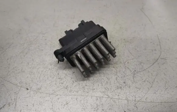 Ford Focus Heater blower motor/fan resistor 6G9T19E624AD F011500028
