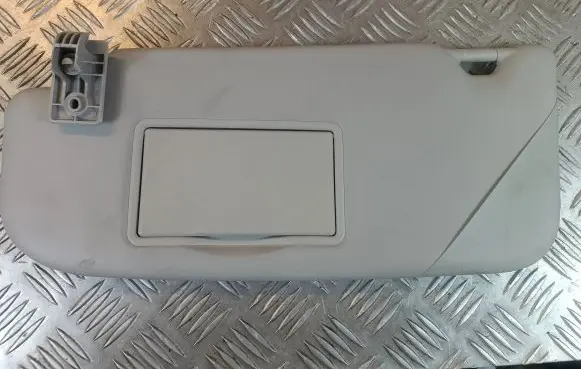 Nissan Qashqai Sun visor