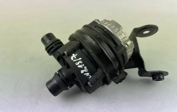 Mercedes-Benz E W213 Electric auxiliary coolant/water pump A0005002686 0392024050 A2535012120