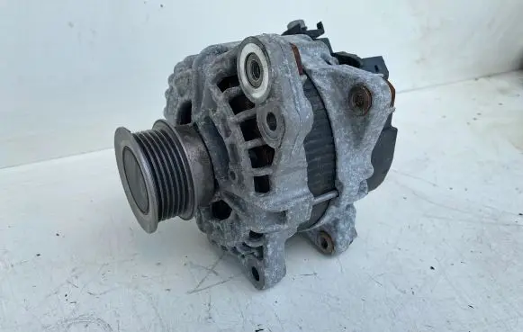 Volvo V40 Generator/alternator 31489212 0125812076