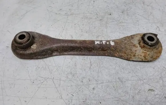 Mazda 3 I Rear control arm