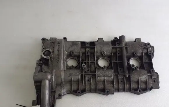 Porsche 911 996 Rocker cam cover 9961042270R
