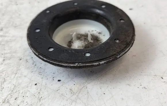 Peugeot 308 Rear coil spring rubber mount 9672349580