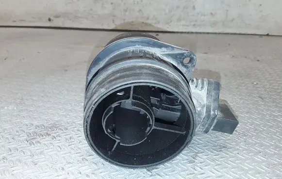Mitsubishi Lancer VIII Mass air flow meter 0281002461 074906461B