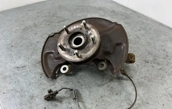 Honda CR-V Front wheel hub spindle knuckle