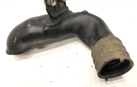 Honda CR-V Air intake hose/pipe