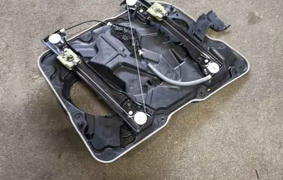 Jeep Grand Cherokee Front window lifting mechanism without motor 04589598AK