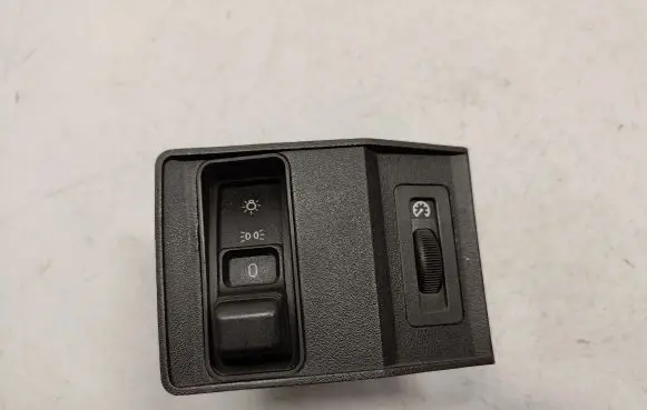 BMW 5 E34 Light switch 8351235 61318351235 61318351234