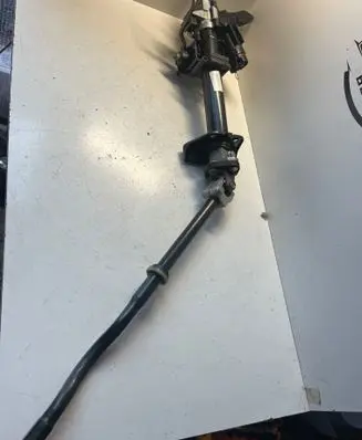 Steering wheel axle set