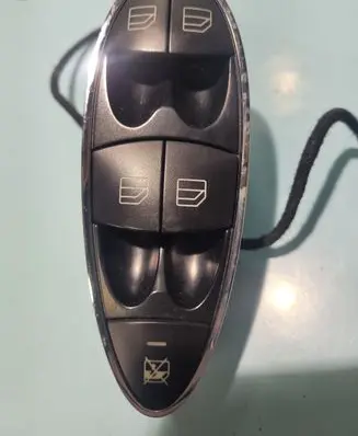 Mercedes-Benz E W211 Electric window control switch A2118219951