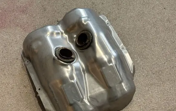 Exhaust heat shield