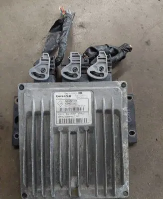 Nissan Note (E11) Engine control unit/module 8200399038 R0410B034A