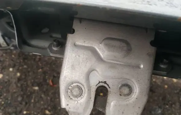 Volvo S80 Tailgate/trunk/boot lock/catch/latch
