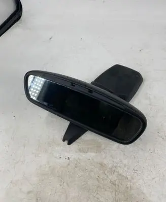 Rear view mirror (interior)