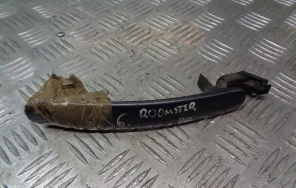 Skoda Roomster (5J) Front door exterior handle/bracket 