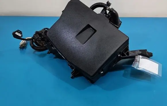 Toyota Verso Fuse box set 826620F110 IMPRK1584703