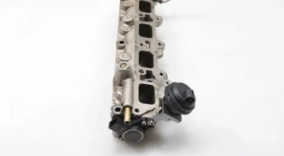 Volkswagen Golf VI Intake manifold GK00286