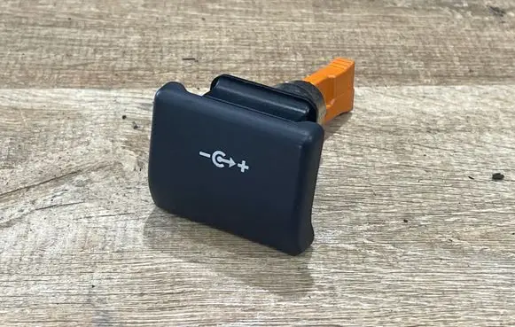 Land Rover Range Rover Sport L494 Cigarette lighter rear CPLA15K040DA