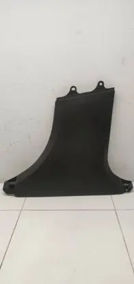 Mercedes-Benz C W205 (B) pillar trim (bottom) A2056900425 18321224