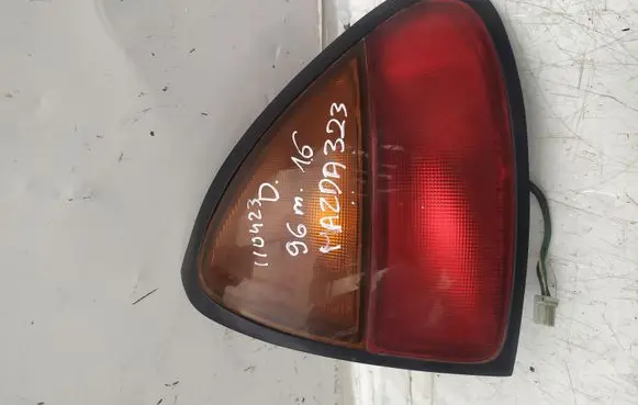 Mazda 323 Rear/tail lights
