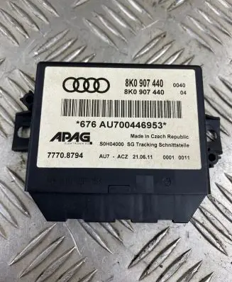 Audi Q7 4L Parking PDC control unit/module 8K0907440